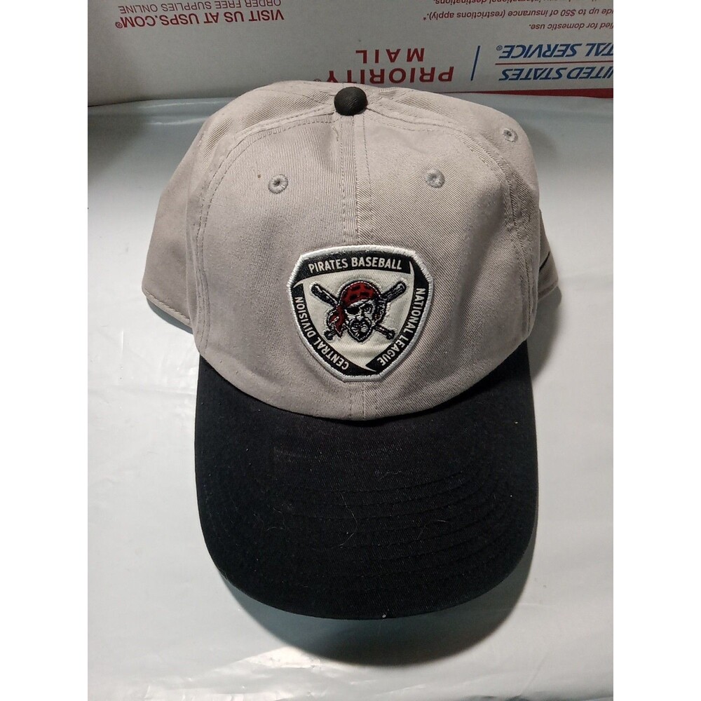 Pittsburgh Pirates Nike Hat Cap Tan Central  Division  Adjustable